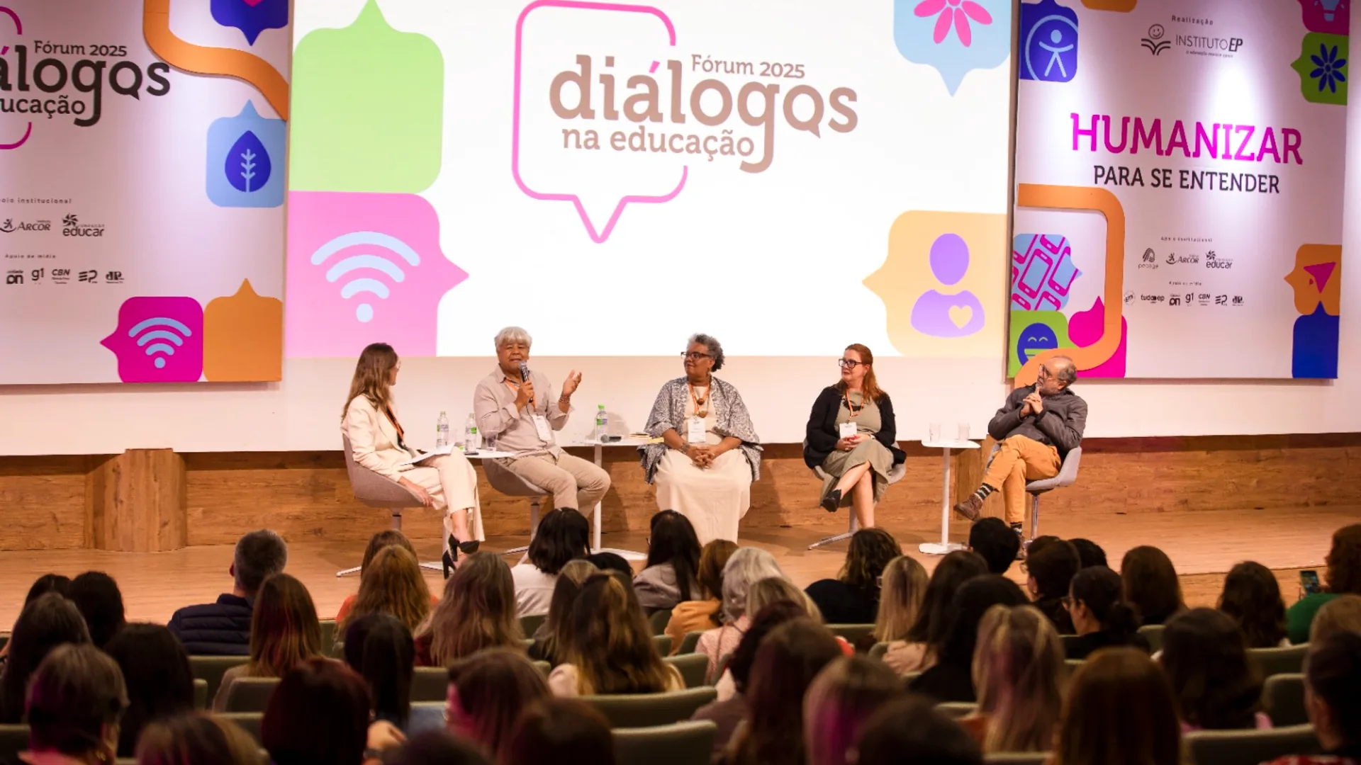Fórum Diálogos na Educação abre inscrições para evento com transmissão ao vivo em 20 de maio