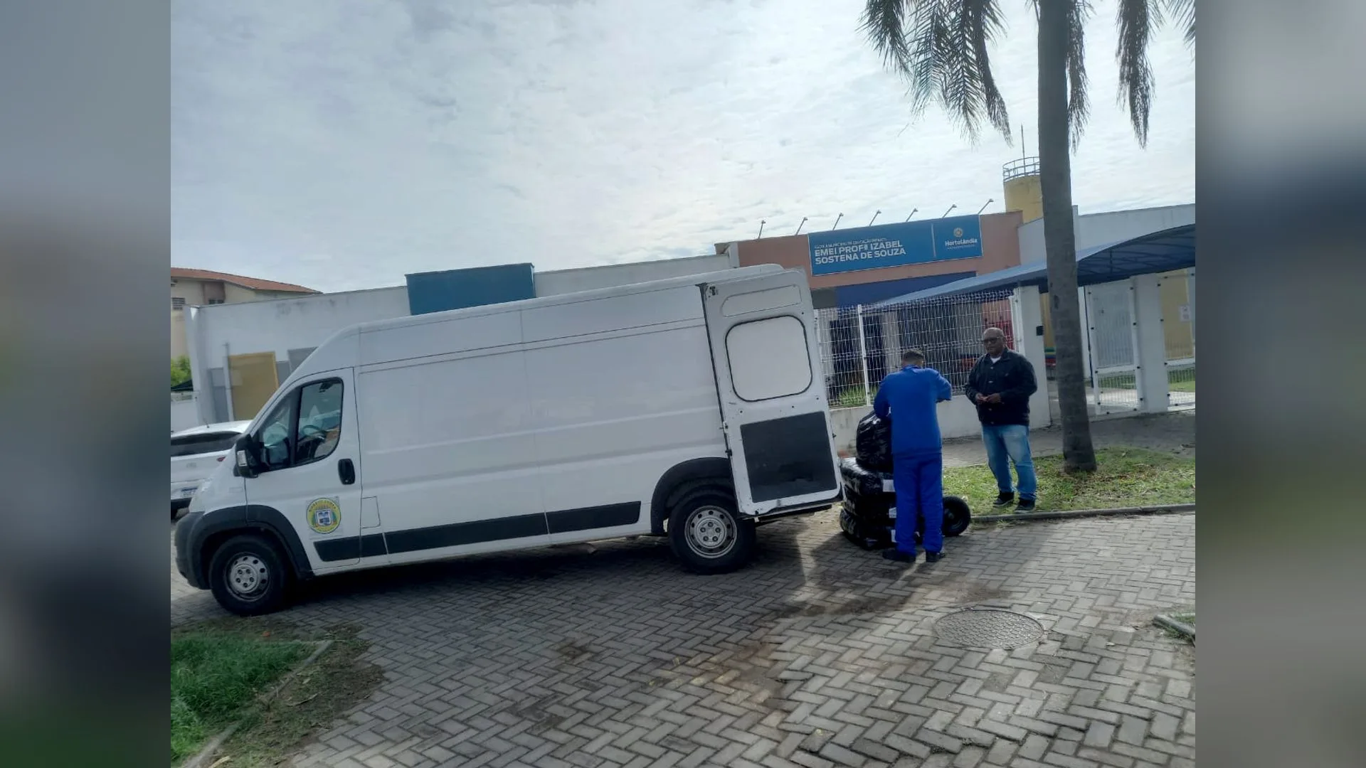 Kits de inverno começam a chegar às escolas municipais de Hortolândia