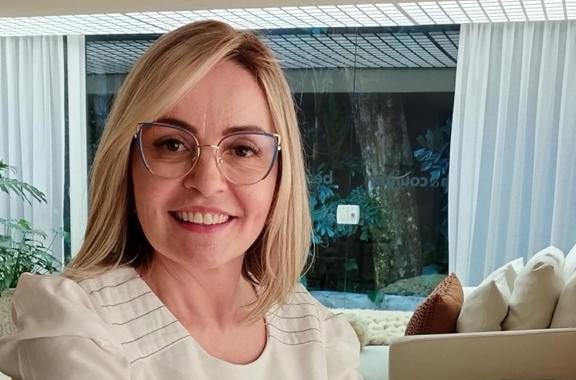 Regina Pocay lança turnê sobre respiração consciente com evento em Nova Odessa