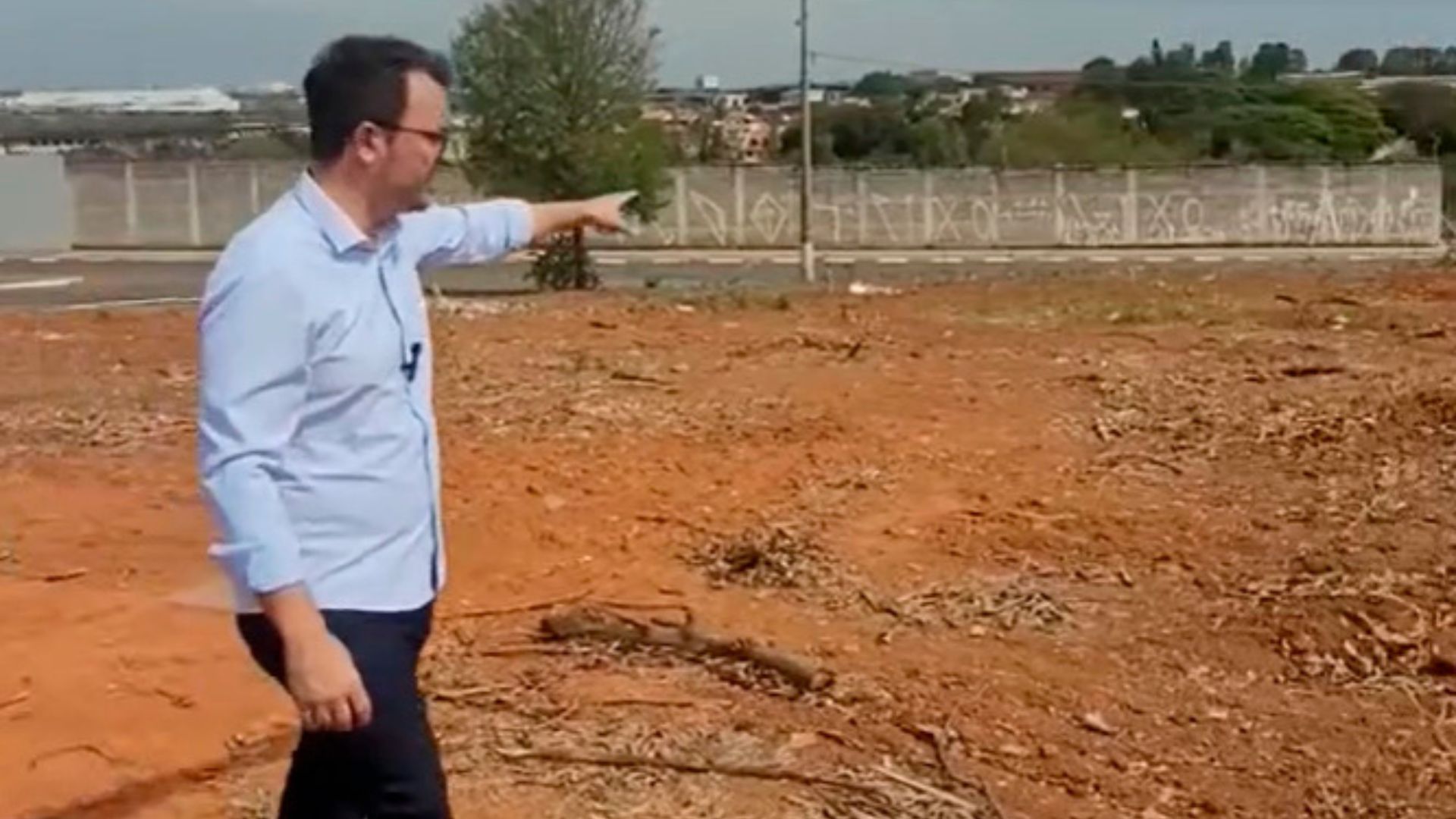 Dalben renova promessa de Hospital Municipal enquanto obras de UPAs seguem paradas em Sumaré
