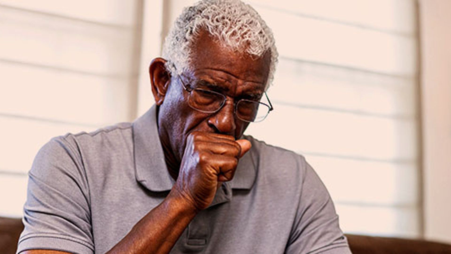 A Tosse em Foco: Desvendando Causas, Tipos e Quando Buscar Ajuda Médica