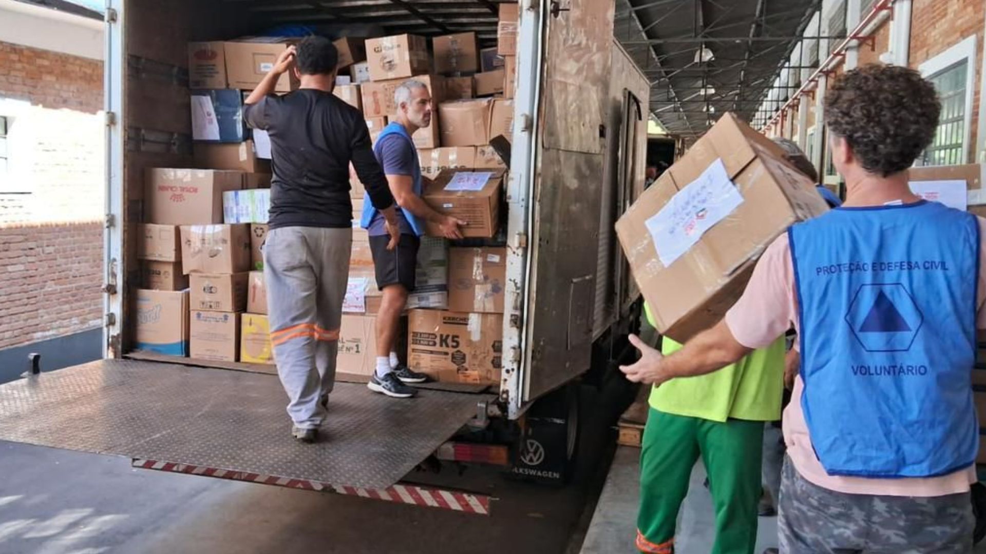 Fundo Social de Paulínia doa 39 toneladas para vítimas das chuvas no Sul