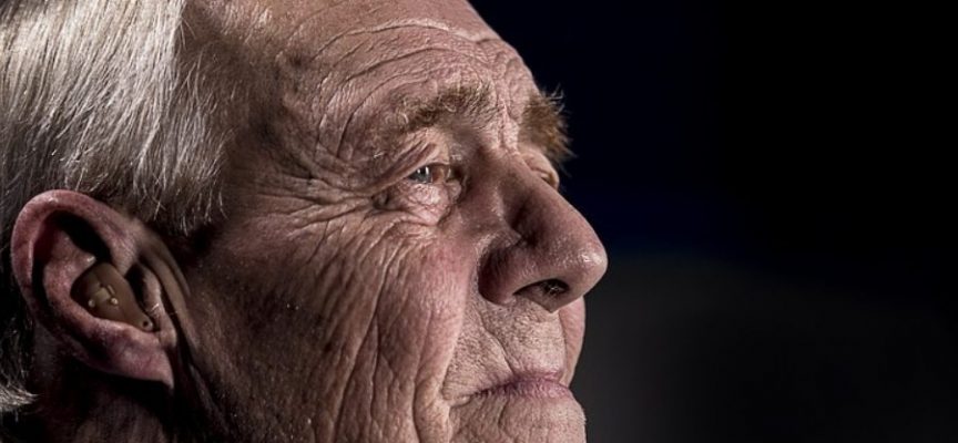 Idoso Abandonado: O Impacto da Solidão e do Convívio Social na Terceira Idade