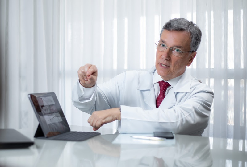 Novembro Azul: Um Olhar Necessário sobre a Saúde Masculina