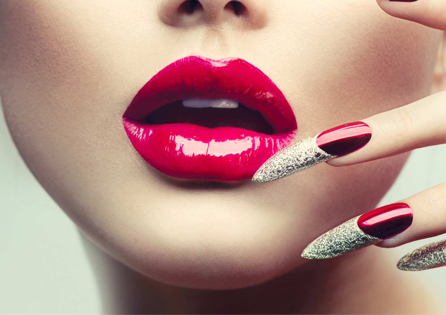 Dicas e Produtos para Conquistar o Efeito Glossy nos Lábios