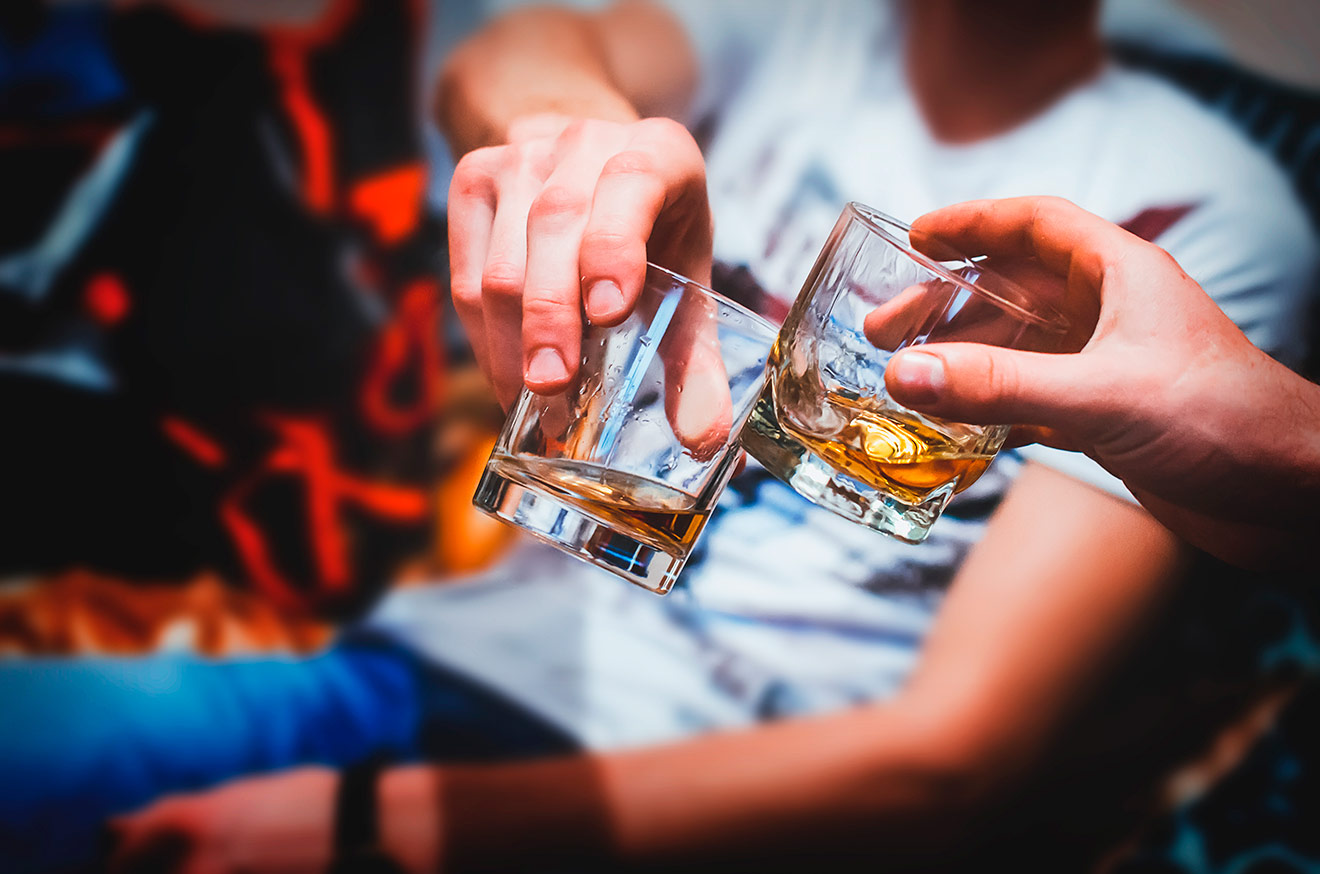 Consumo de Álcool: Sinais de Alerta e Cuidados Necessários para a Saúde