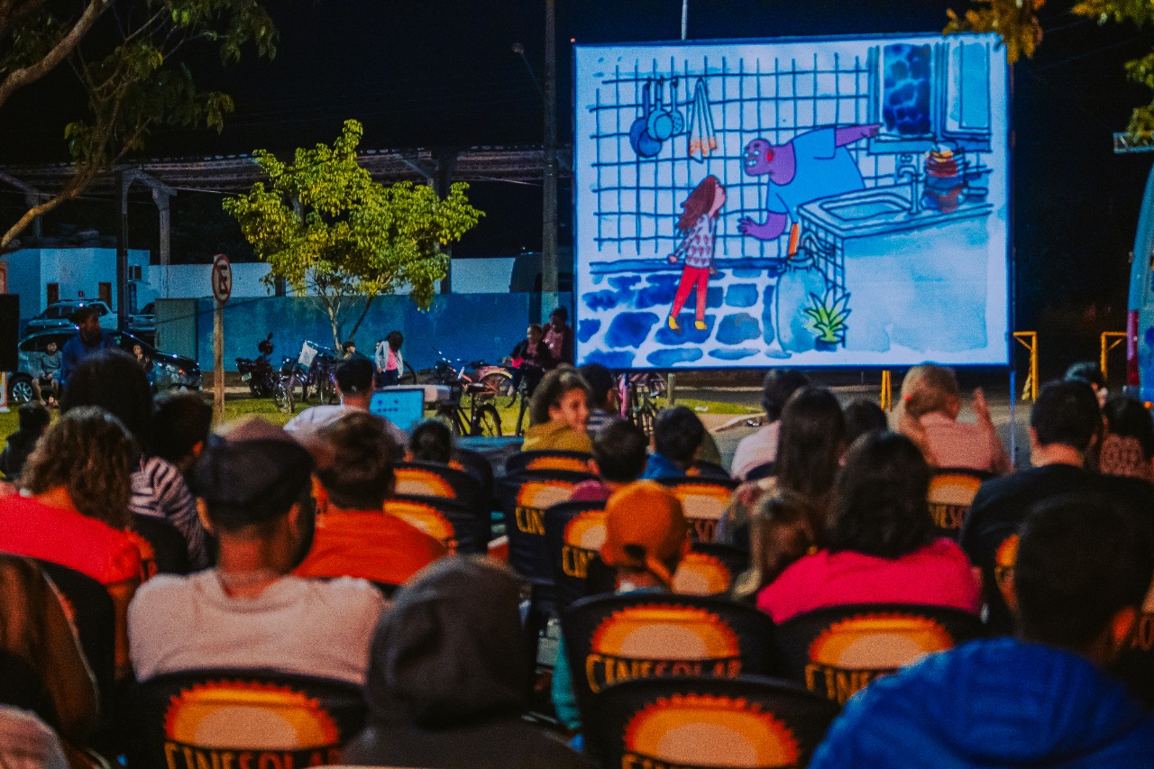 CineSolarzinho oferece cinema gratuito em Nova Odessa nesta sexta-feira às 18h30