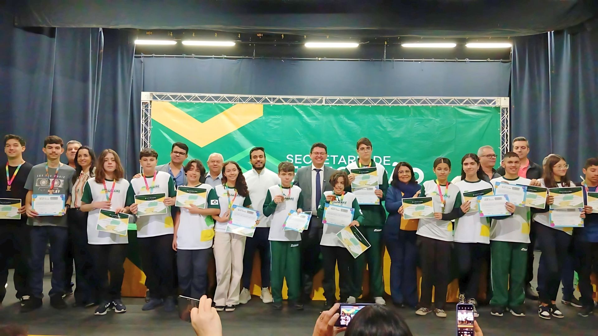 Prefeitura de Sumaré entrega certificados a alunos premiados na OBMEP