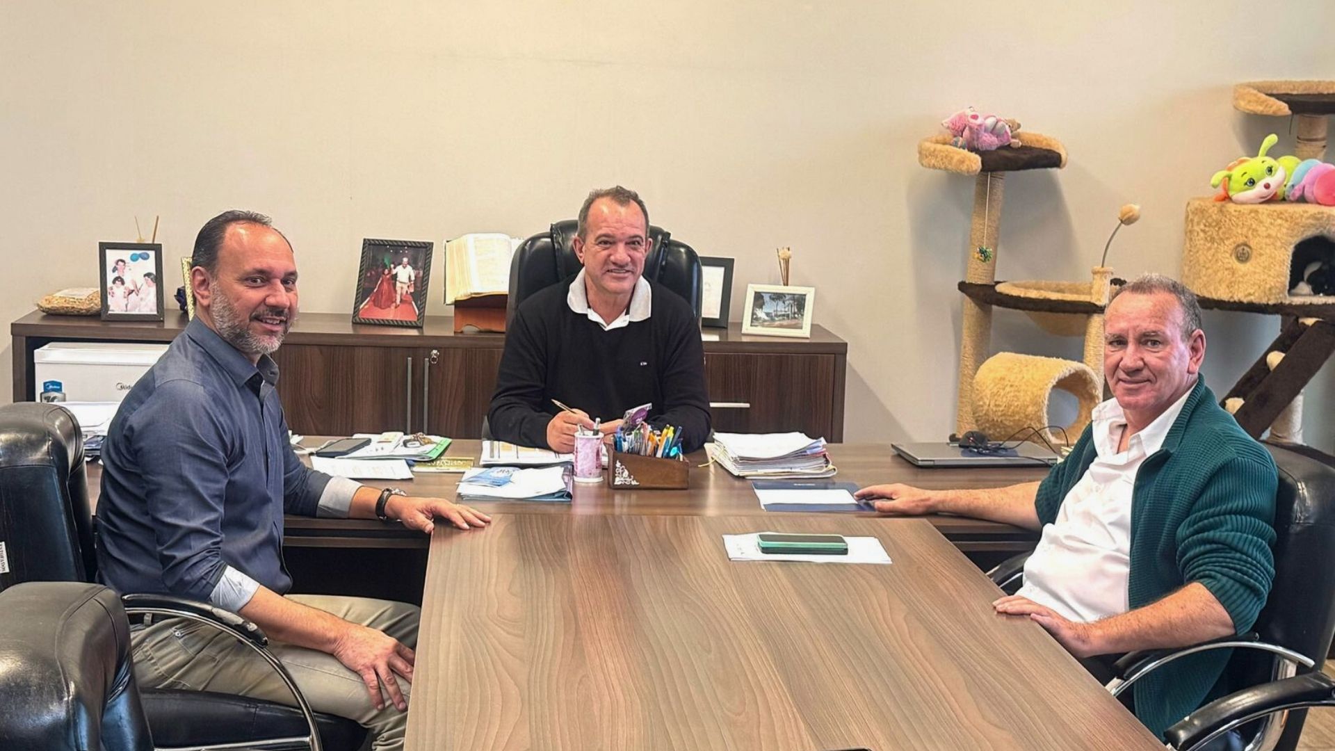 Du Cazellato visita prefeito de Nova Odessa e reforça compromisso com desenvolvimento regional