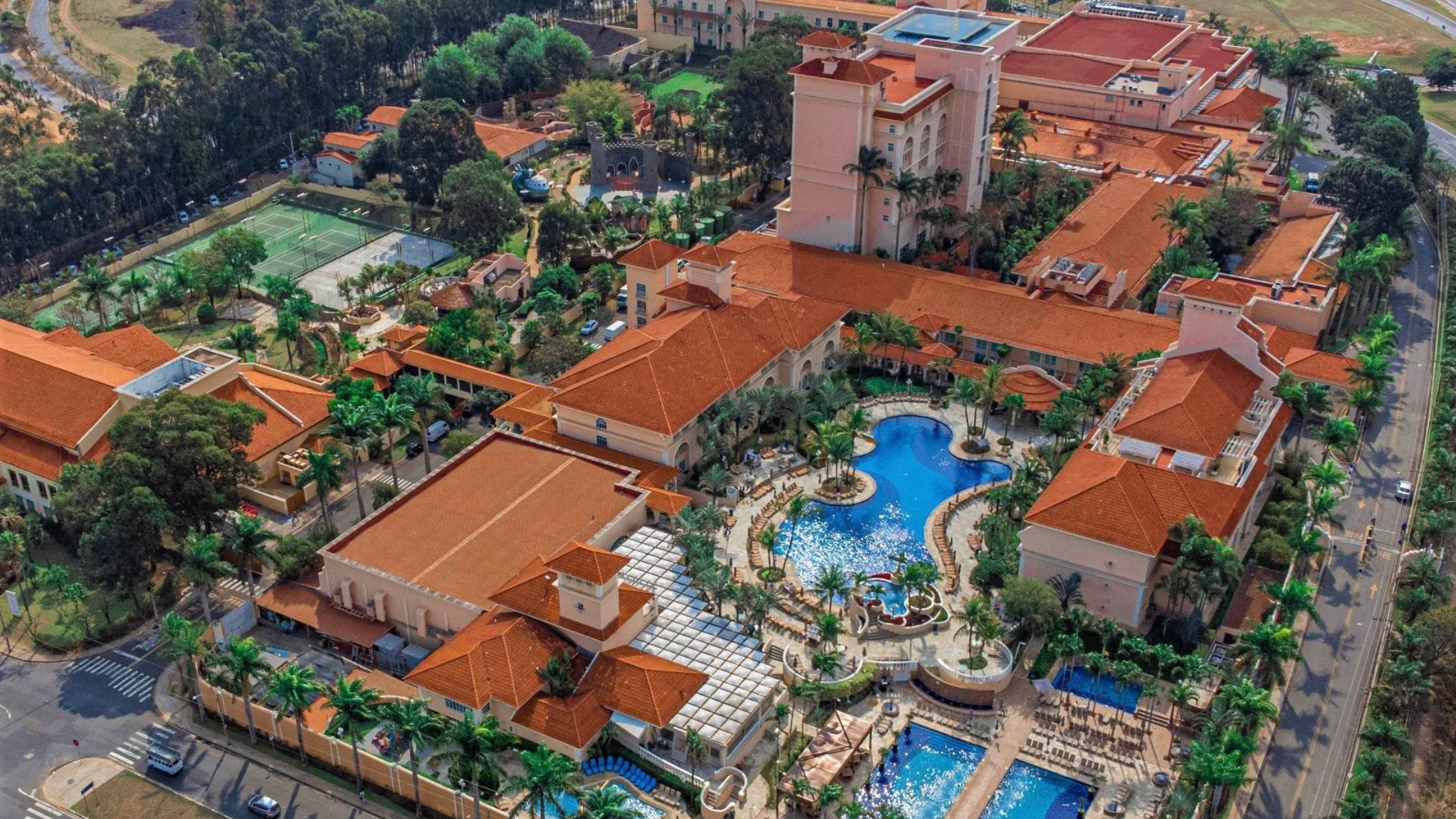 Royal Palm Hotels & Resorts abre mais de 60 vagas em Campinas com seleção nesta quarta-feira