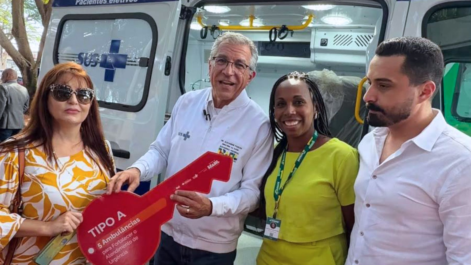 Sumaré recebe ambulância do Programa Agora Tem Especialistas