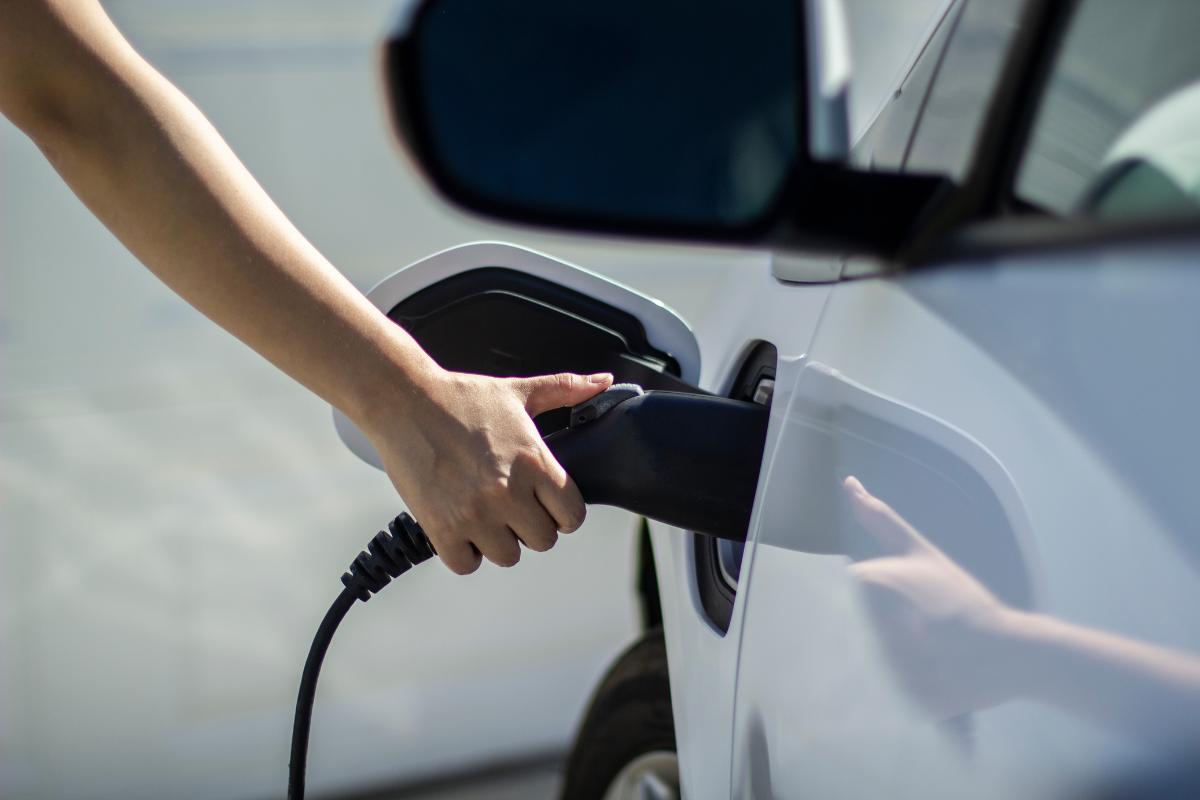 Sumaré se prepara para avanço dos carros elétricos e híbridos plug-in