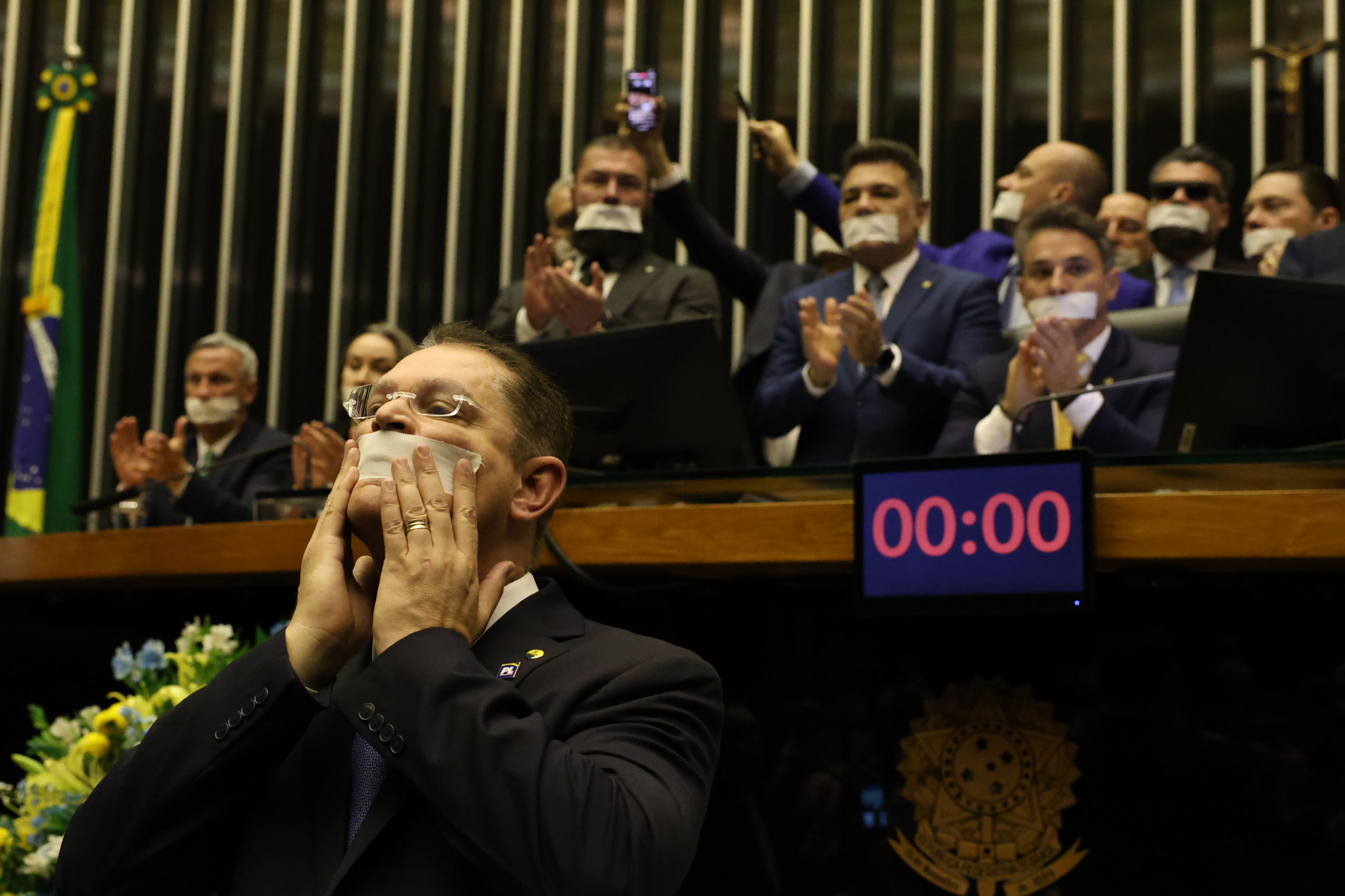 Como fusões e dissidências formaram os partidos de direita e centro-direita