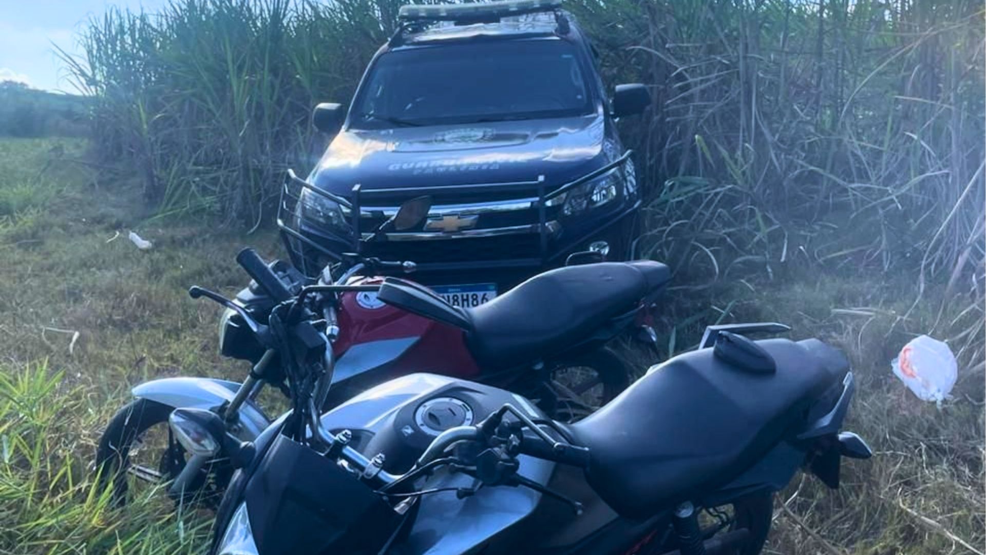 Suspeito de roubo de motocicleta é detido em canavial de Americana