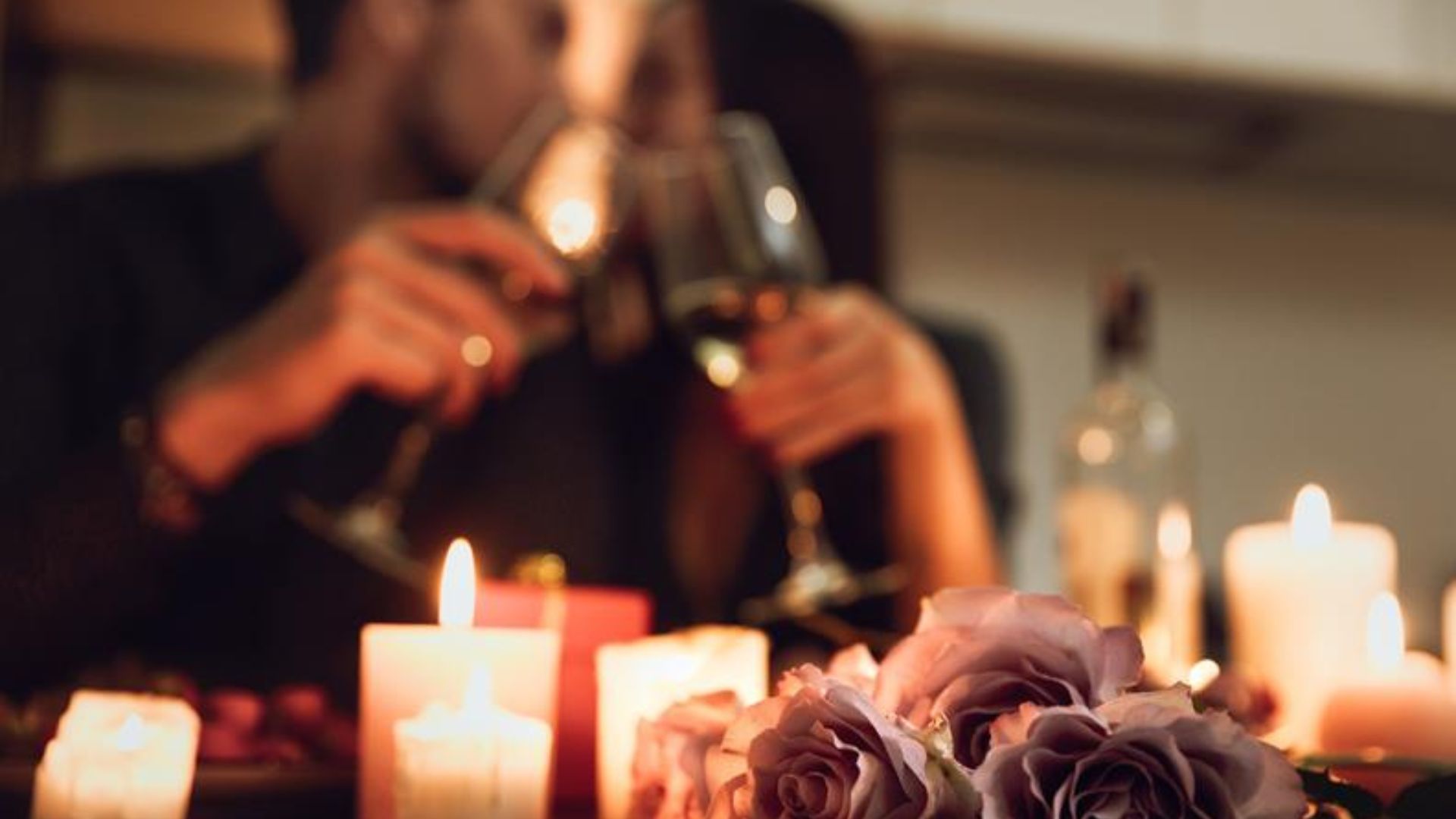 Dicas para preparar um jantar romântico com decoração e duas receitas
