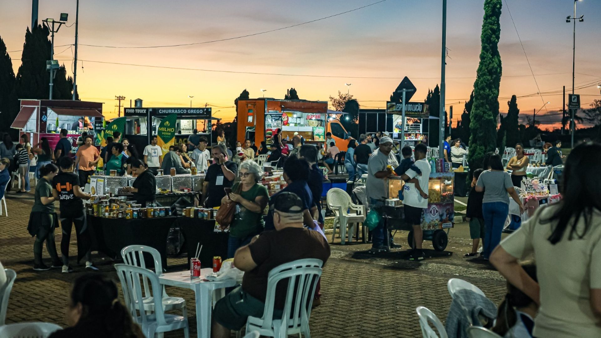 Feira Noturna de Paulínia terá telão de Brasil x Haiti e vacinação na sexta