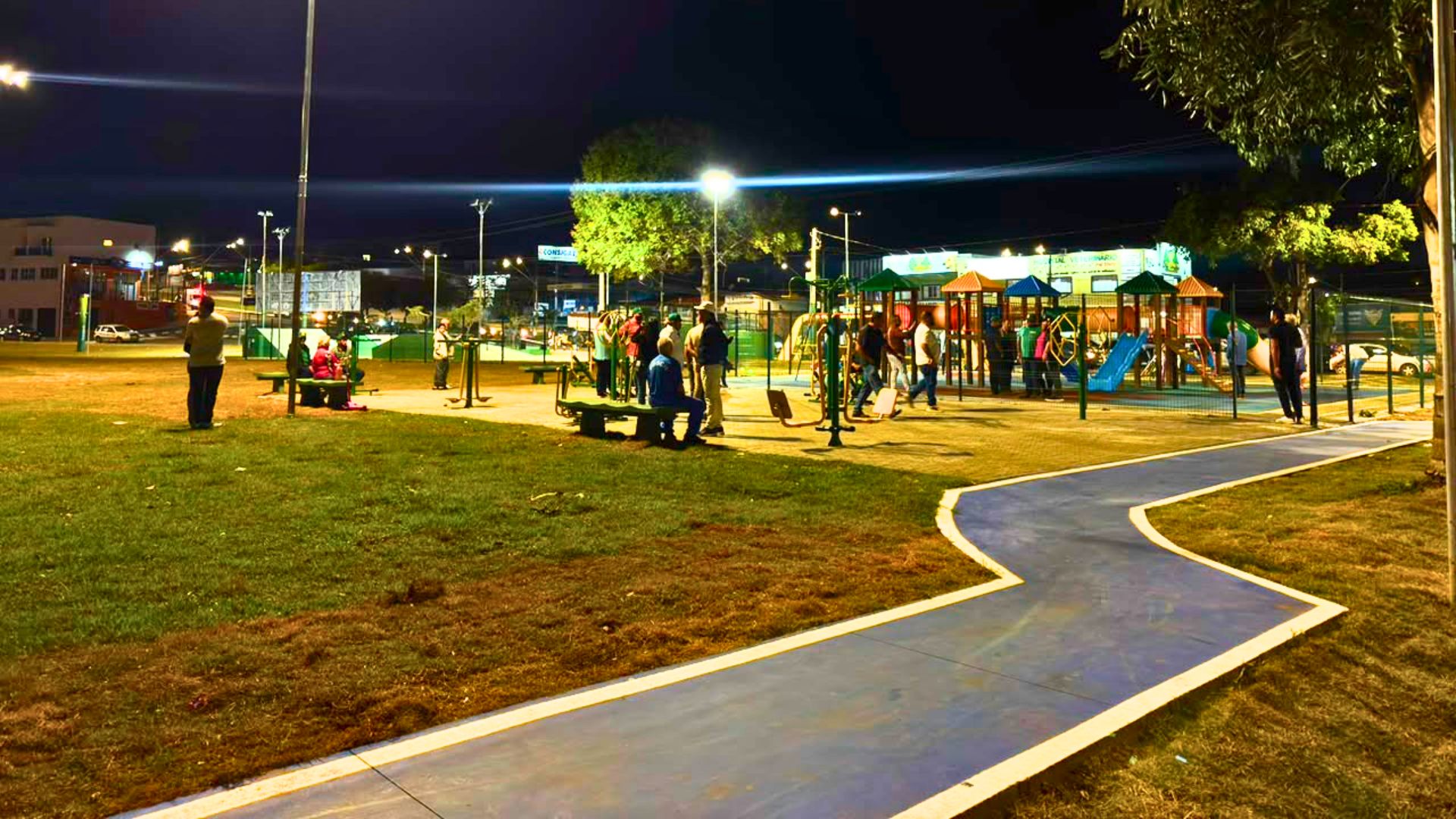 Sumaré: Prefeito Henrique inaugura revitalização da Praça de Nova Veneza e reforma da pista de skate
