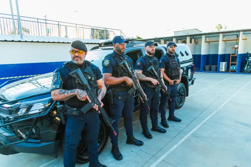 Viaturas e agentes da Guarda Municipal de Paulínia durante operação na cidade.
