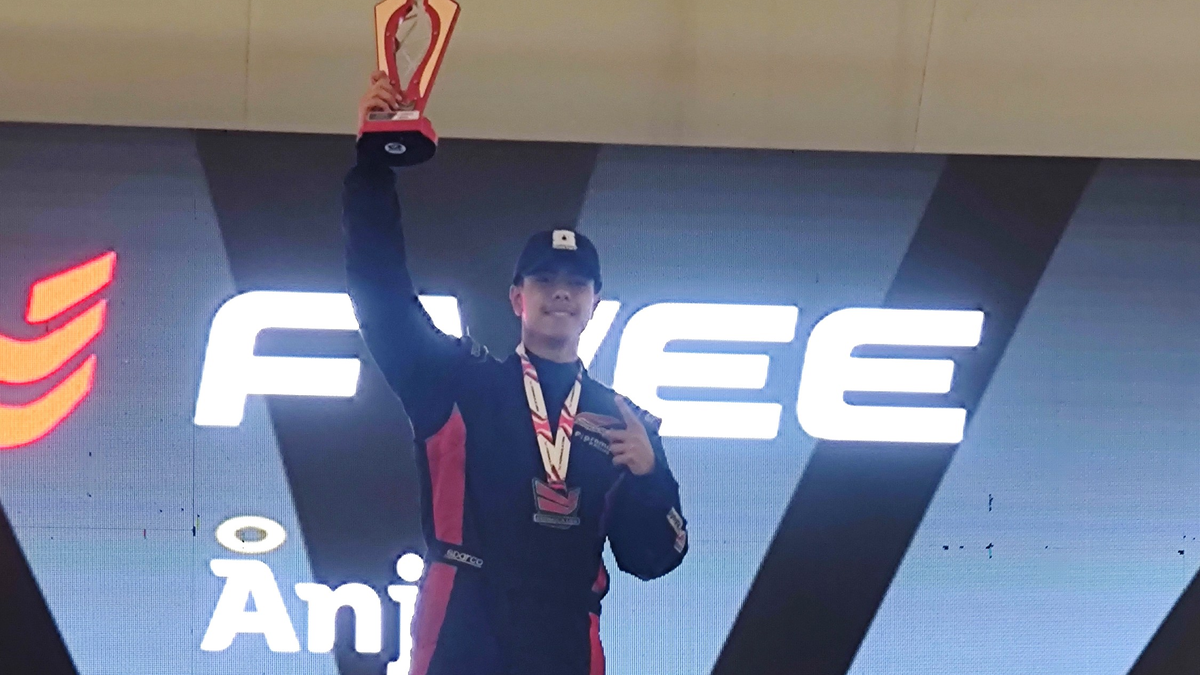 João Alécio durante etapa do Paulista de Fórmula Vee em Interlagos