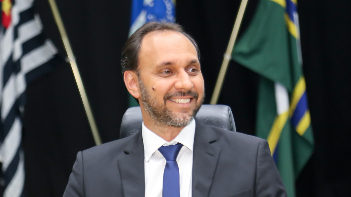 Câmara de Paulínia aprova contas de 2022 de Du Cazellato apesar de parecer contrário do TCE-SP