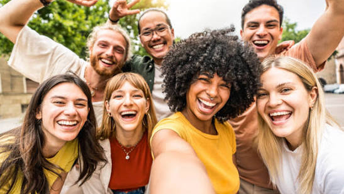 Cansou do 'vamos marcar'? Conheça o 'admin da amizade' e veja 8 atitudes para não perder amigos