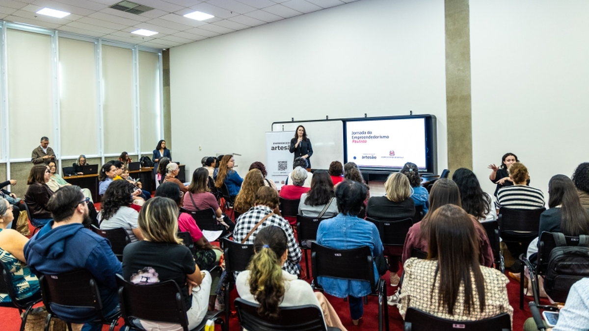 Programa Empreendedor Artesão emite 37 carteiras durante ação em Paulínia