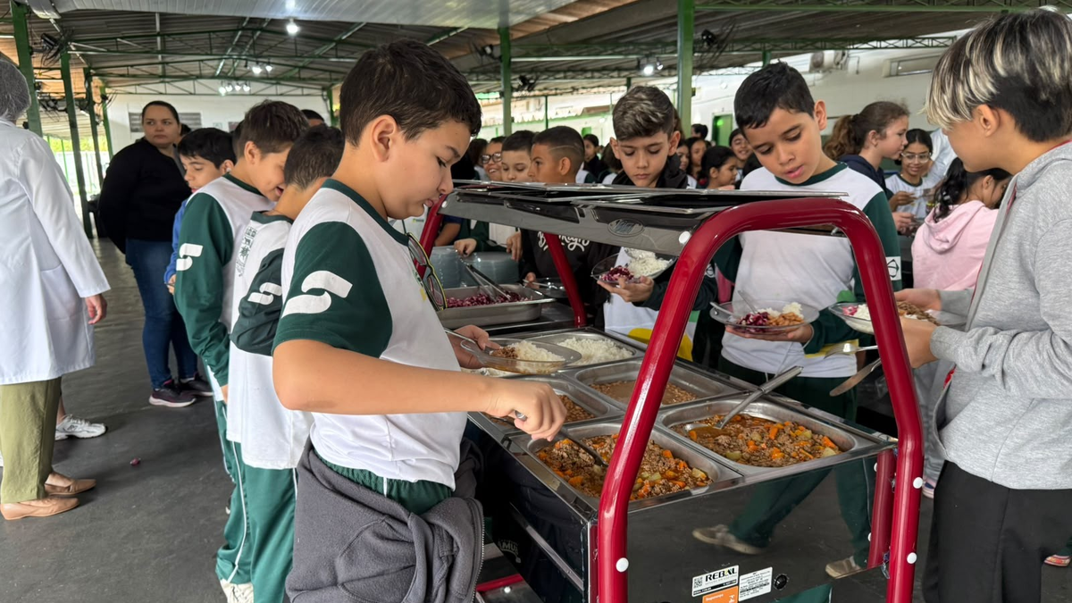 Sumaré testa novo modelo de alimentação escolar na EM Eliana Minchin Vaughan no Matão