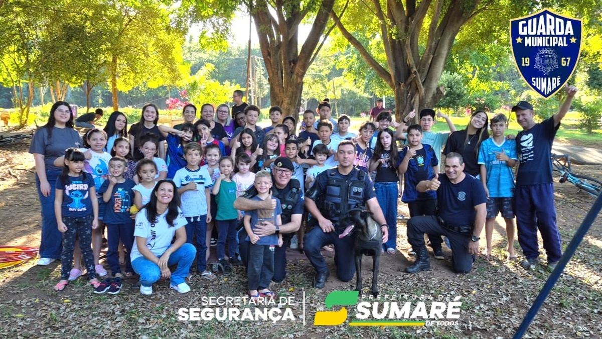 Canil da GCM de Sumaré faz ação educativa no Bosque do Jardim Dall'Orto