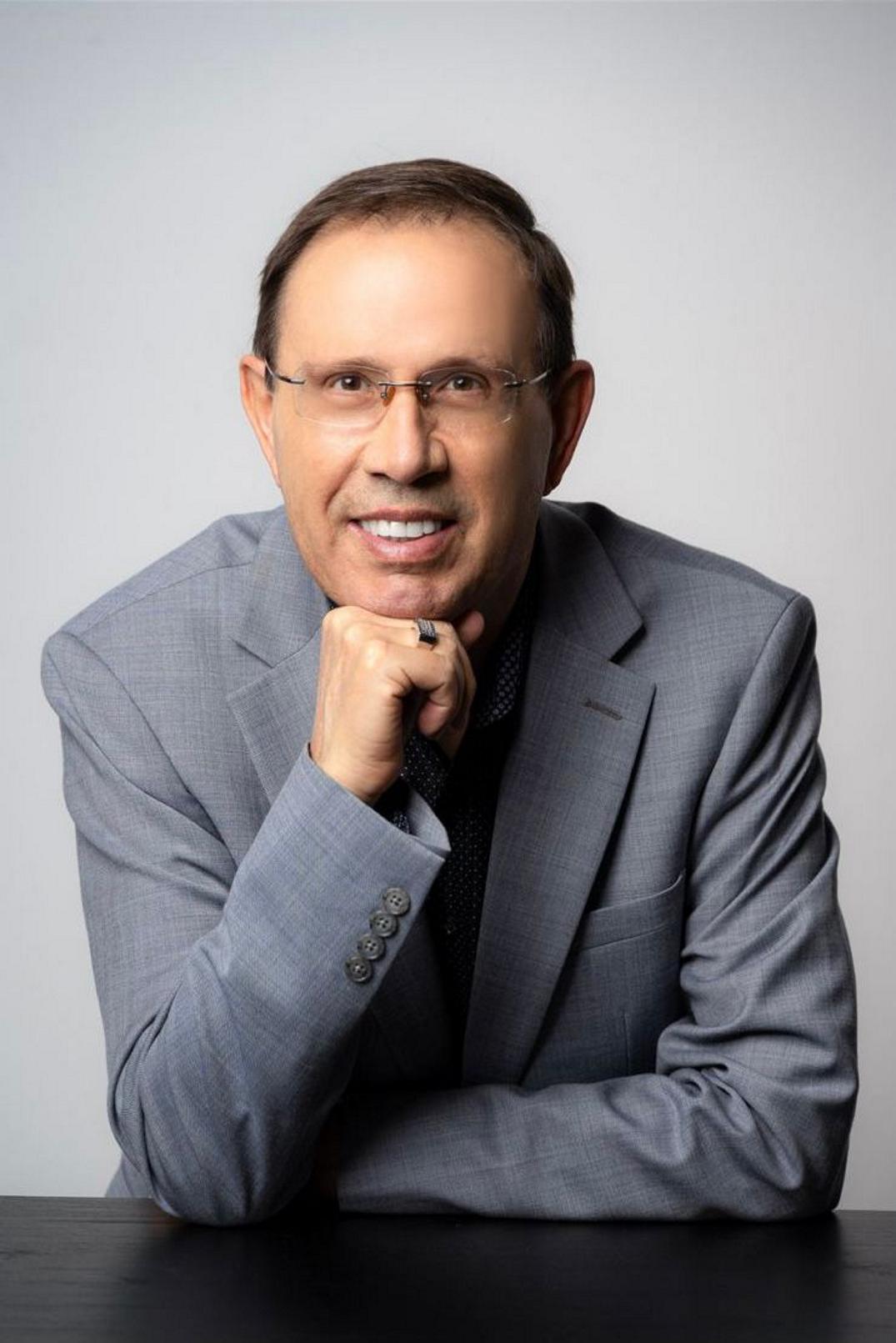 Do zero ao bilhão: Palestra gratuita com Carlos Wizard em Campinas