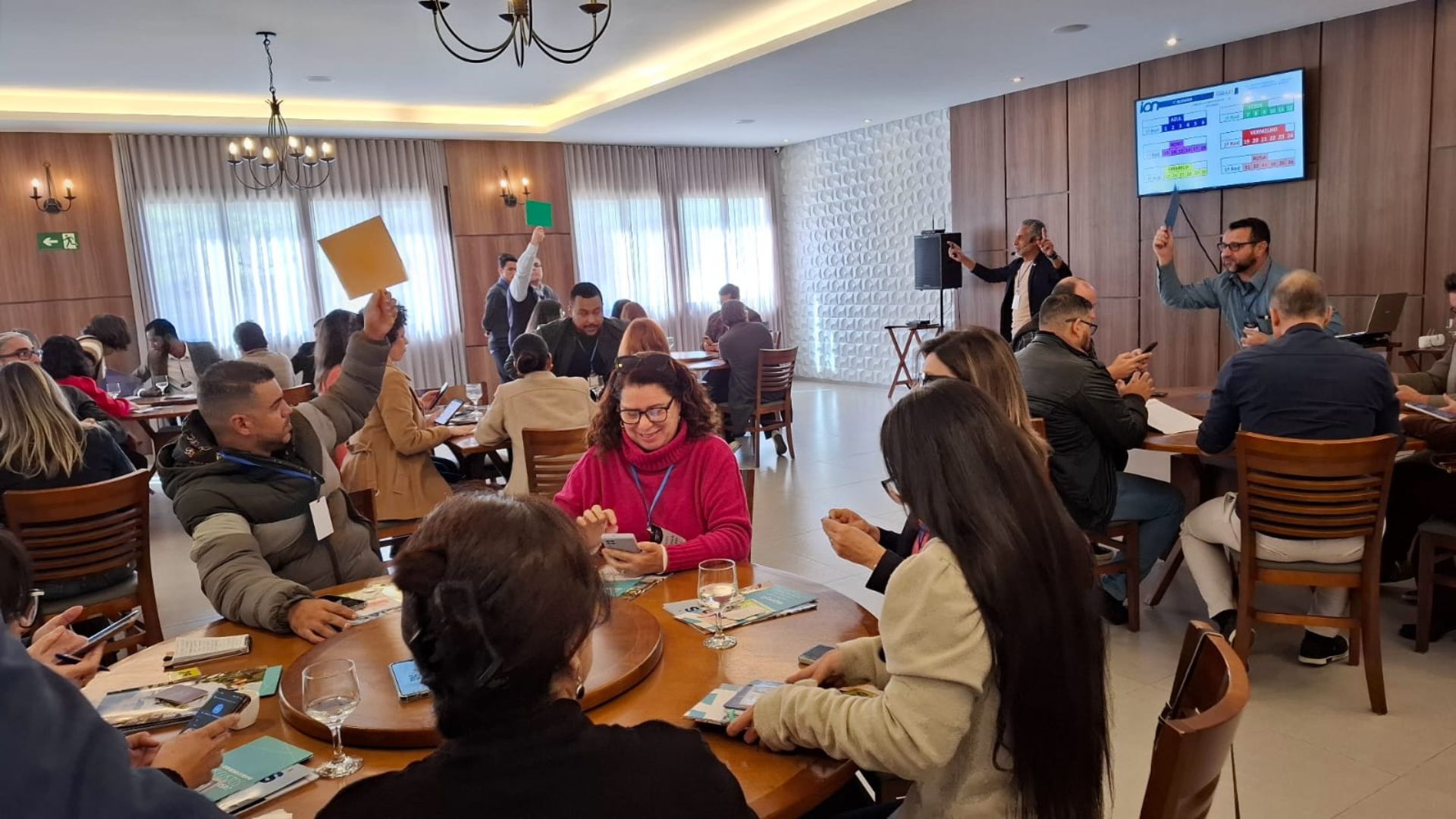 ACIAS reúne empresários em evento de networking com rodadas de negócios