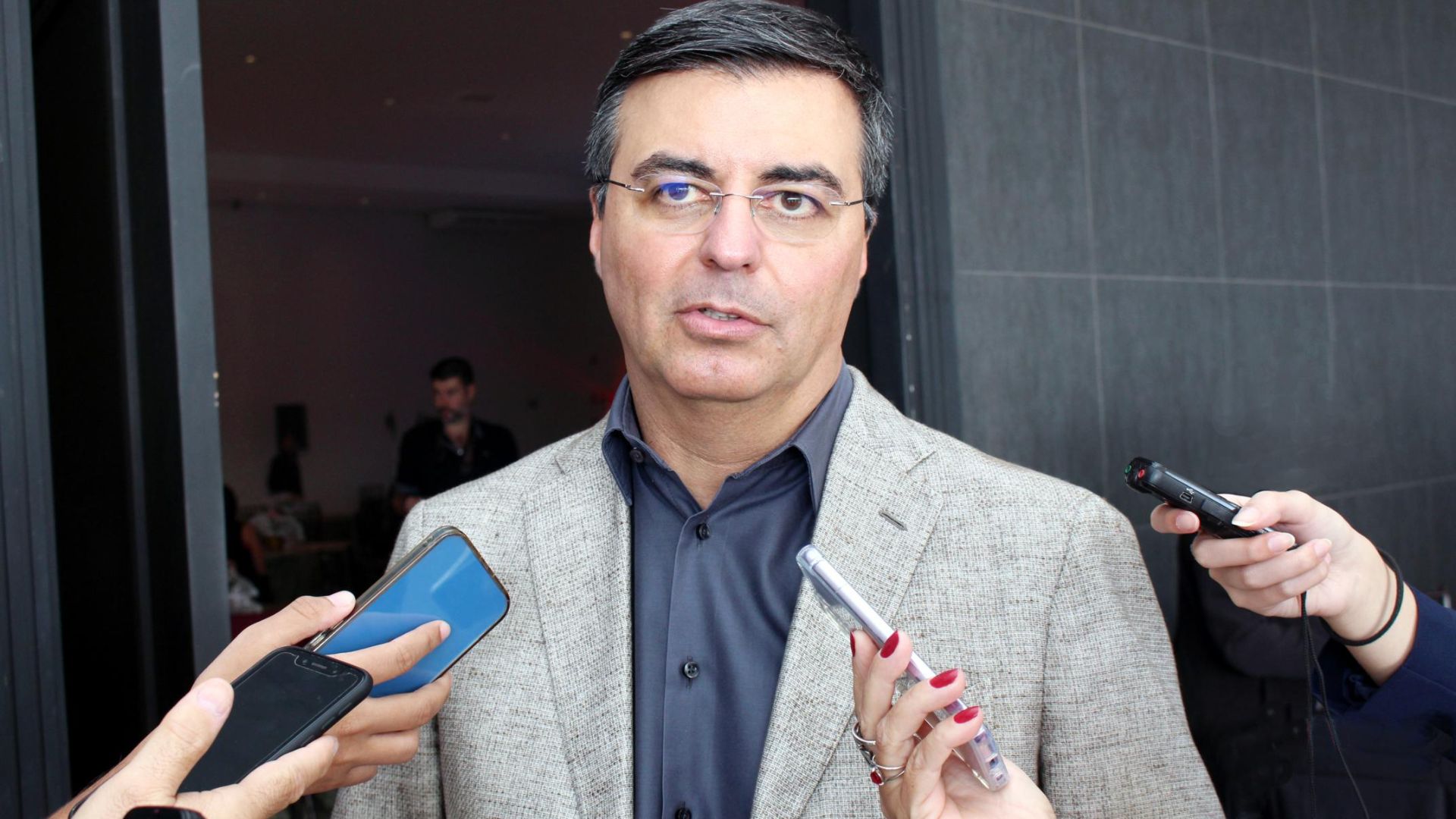 O Dever de Ensinar e o Direito de Aprender: Um Olhar Sobre a Educação no Brasil