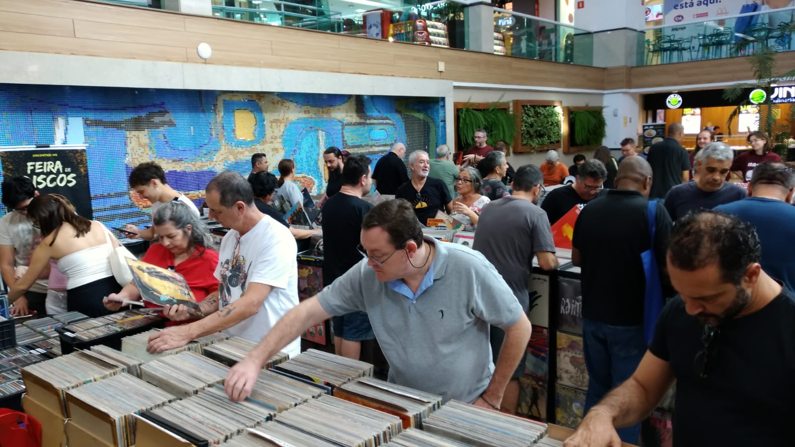 Tivoli Shopping Recebe Feira de Discos de Vinil e CDs Neste Sábado