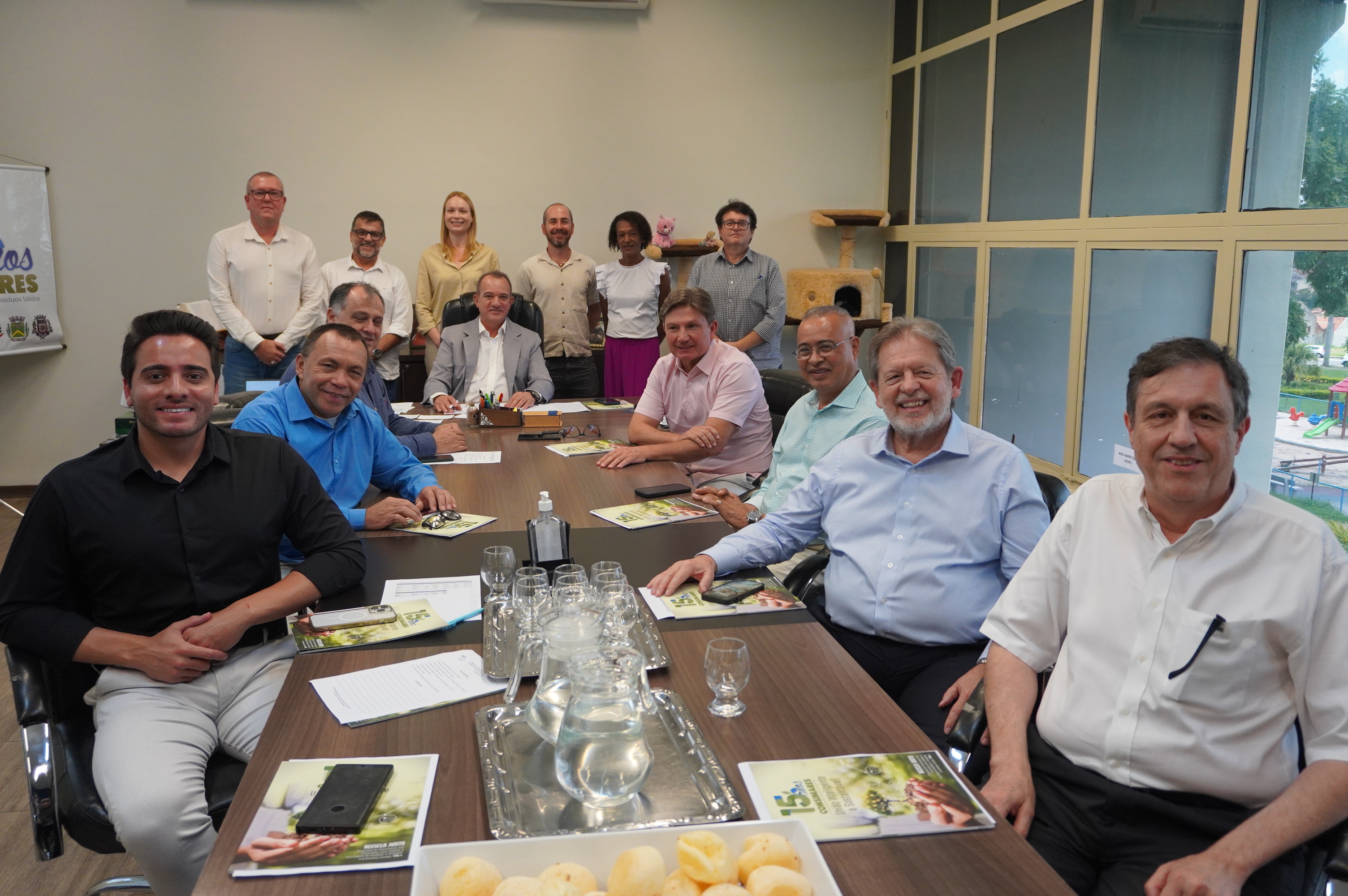 Prefeito Leitinho é eleito presidente do Consimares e promete ampliar a Coleta Seletiva