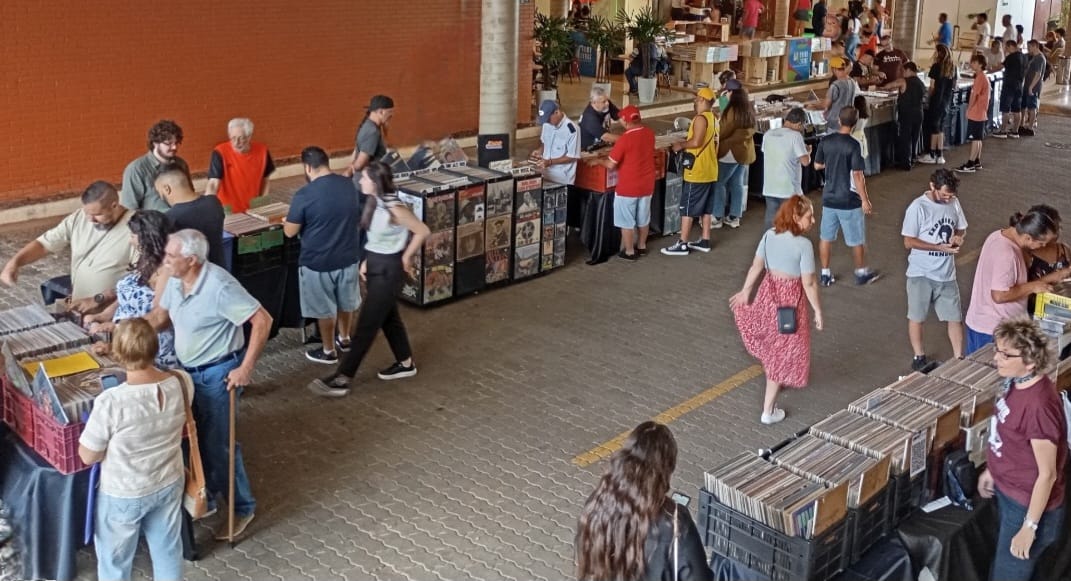 Feira de Discos no Shopping ParkCity Sumaré acontece neste domingo, 23