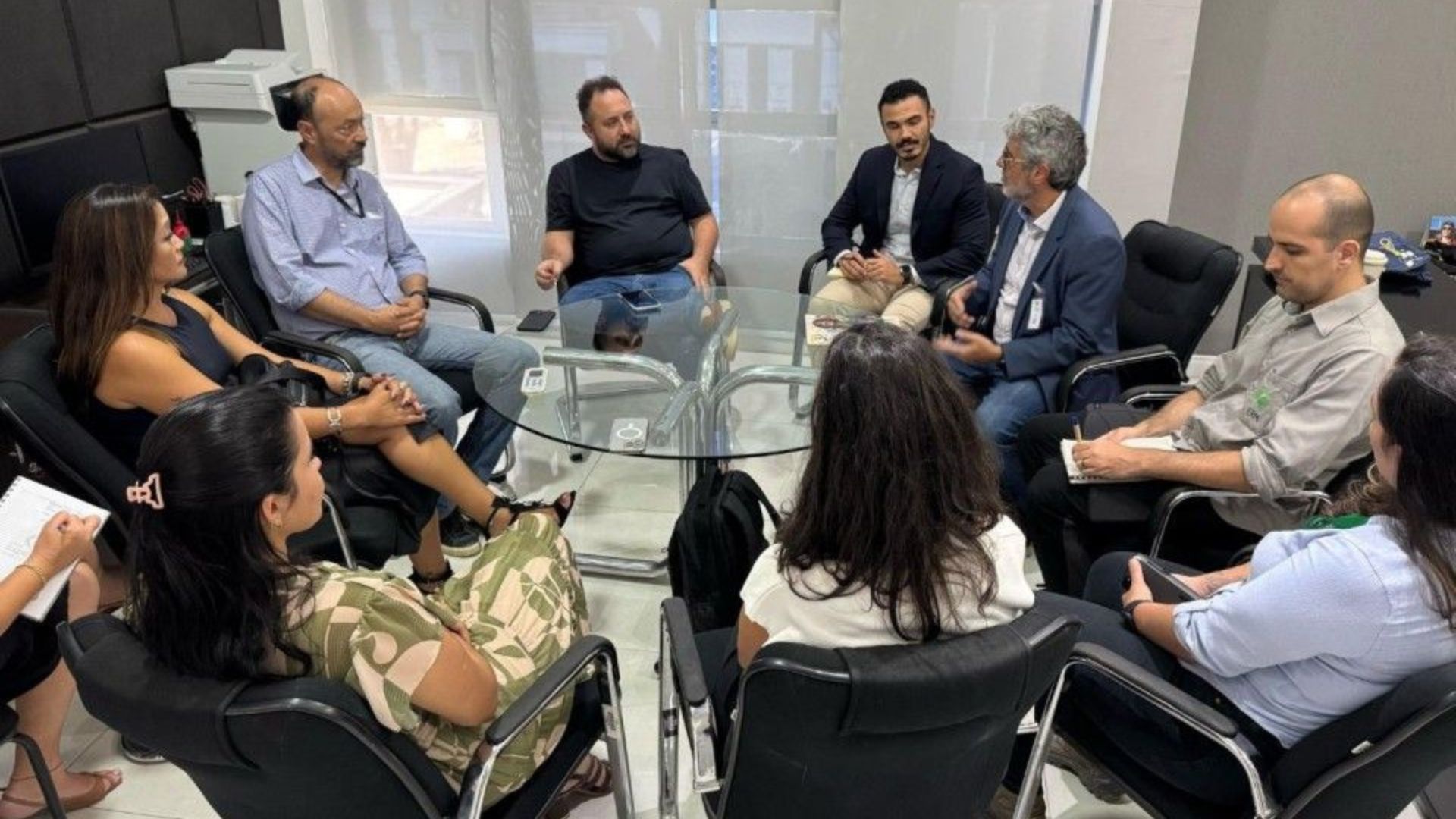 Prefeito de Sumaré se reúne com Microsoft para discutir parcerias estratégicas