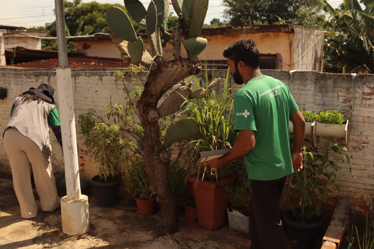 Hortolândia Intensifica Combate ao Aedes aegypti com Busca Ativa e Nebulização