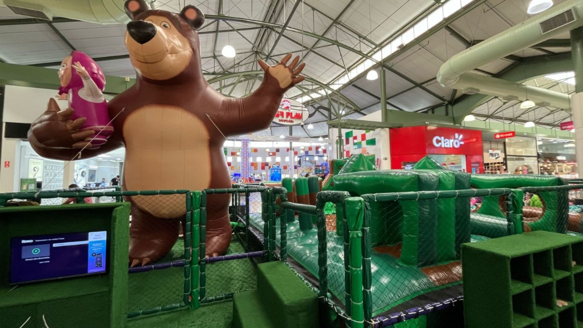 Tivoli Shopping inaugura atração infantil inspirada em Masha e o Urso