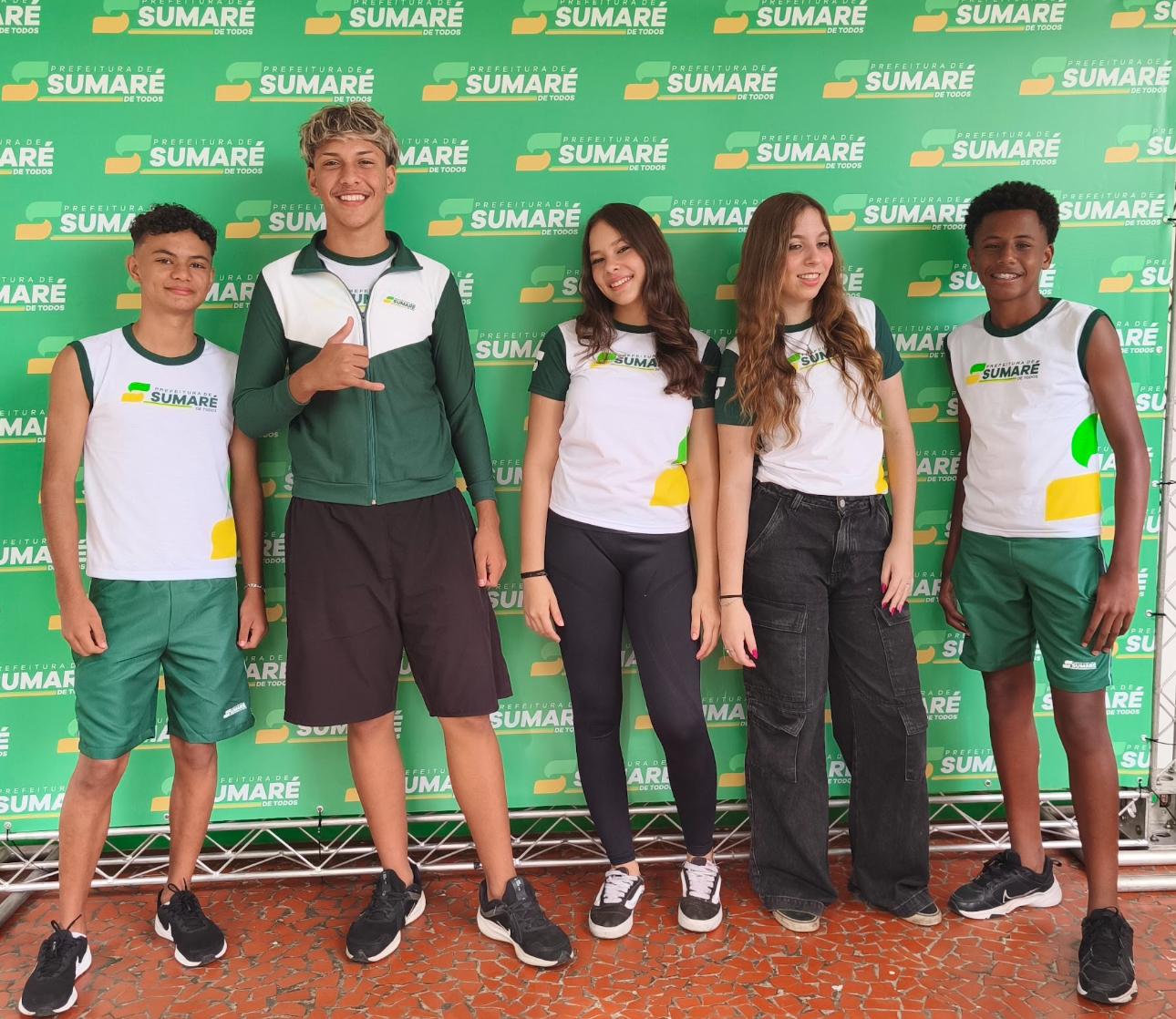 Prefeitura de Sumaré entrega kits e uniformes escolares a 22 mil alunos da rede municipal