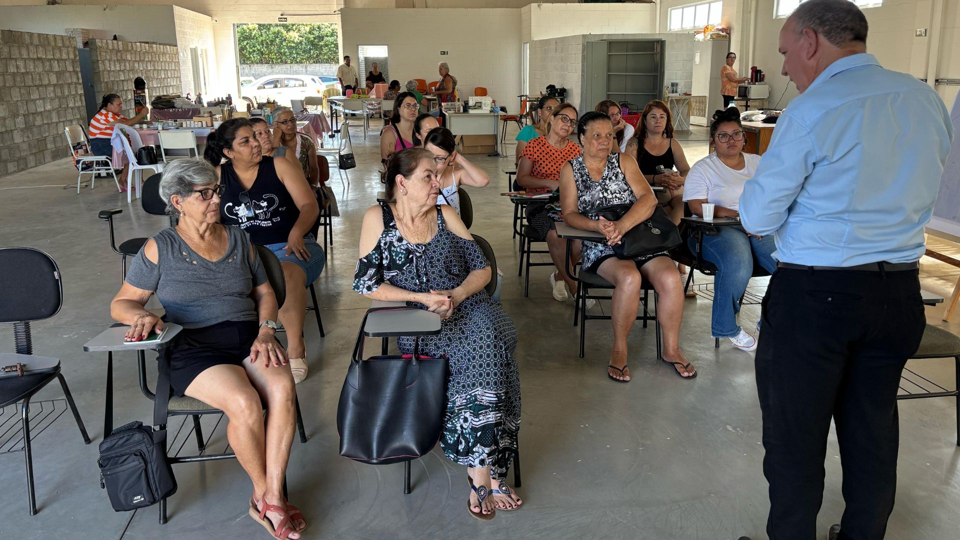 Nova Odessa e Senai capacitam 16 mulheres em curso de Costura no Novo CTVP