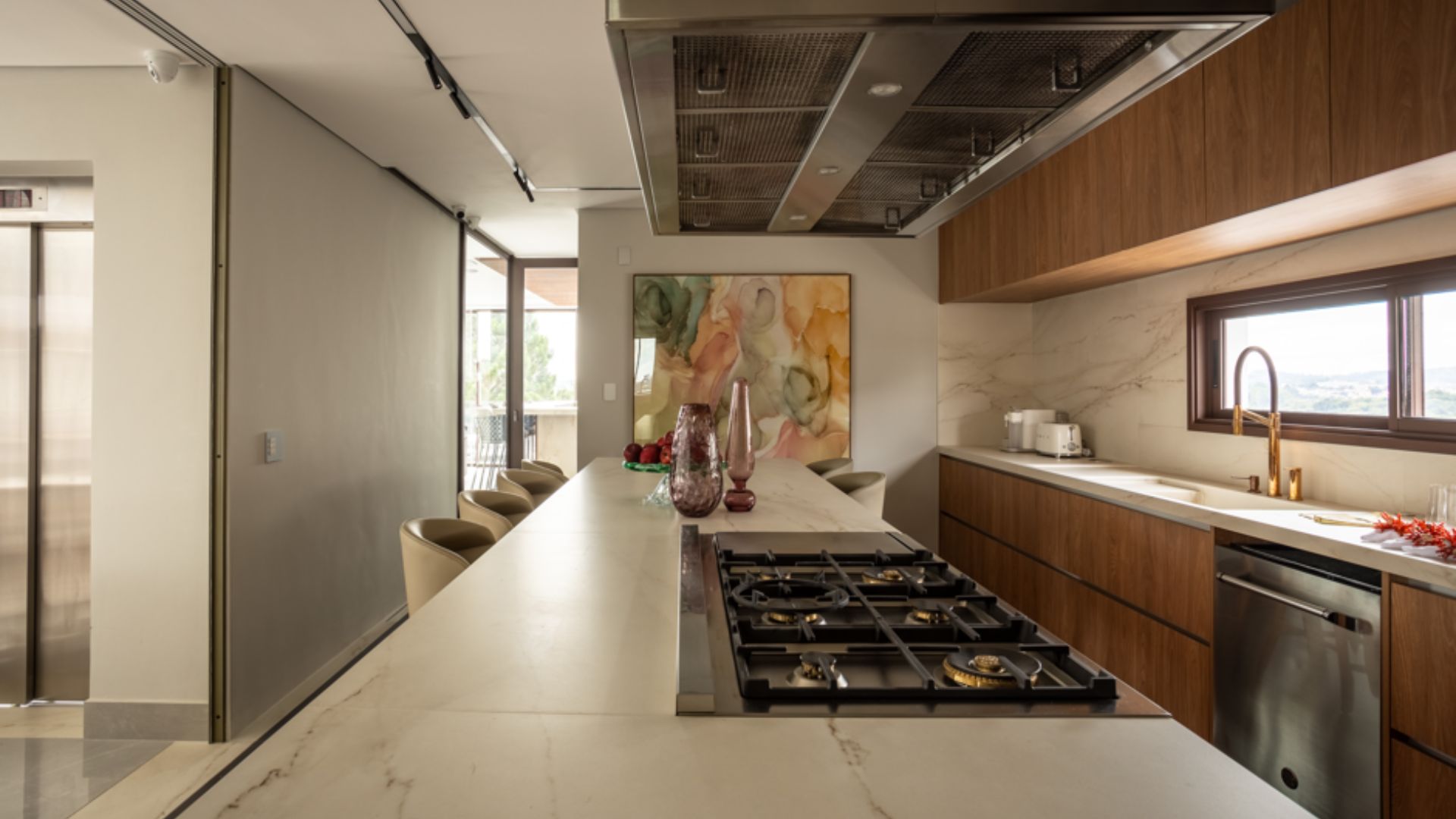 Coifas e Depuradores: Essenciais para Cozinhas Integradas Modernas