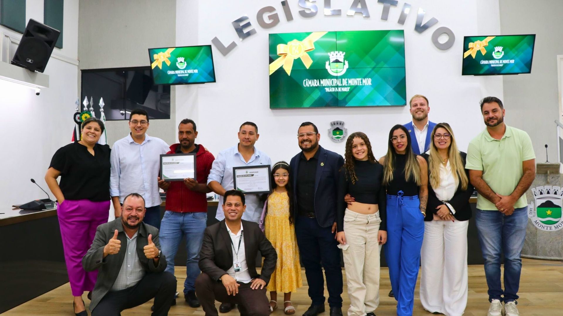 Monte Mor homenageia moradores que transformaram terreno em área de lazer; Sumaré teve reação diferente a iniciativa similar