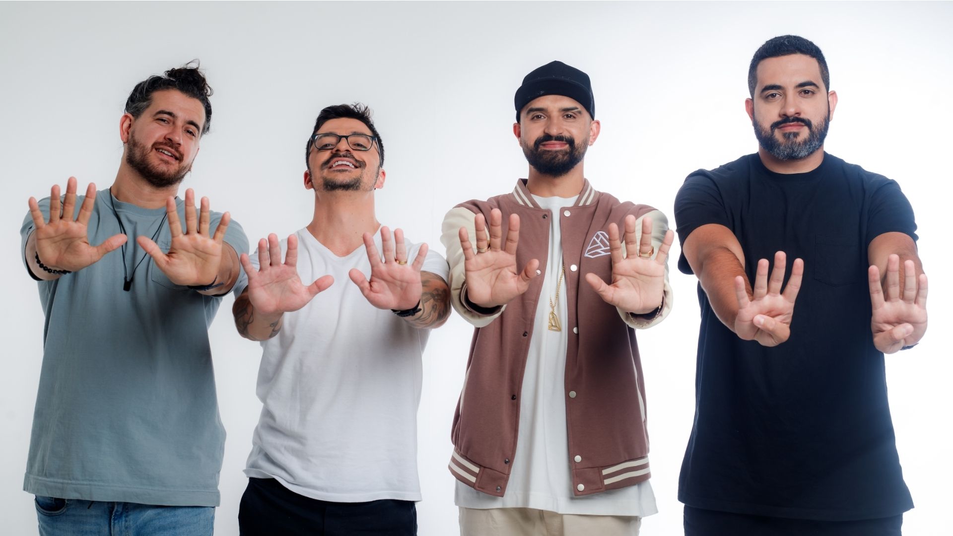 Teatro Oficina do Estudante tem stand-ups, o infantil Maria Clara e JP e show Flashback