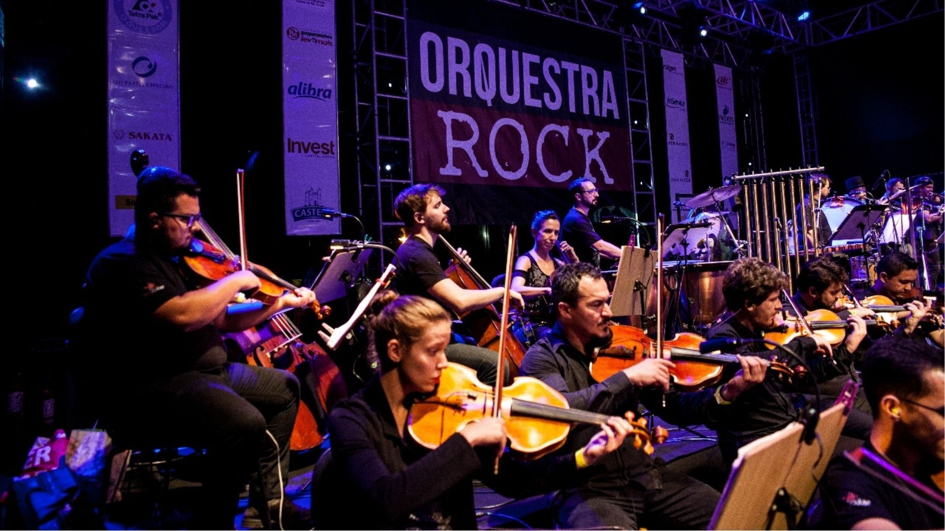 Orquestra Rock celebra 10 anos com tributo ao Queen no Teatro de Arena Teresa Aguiar em Campinas