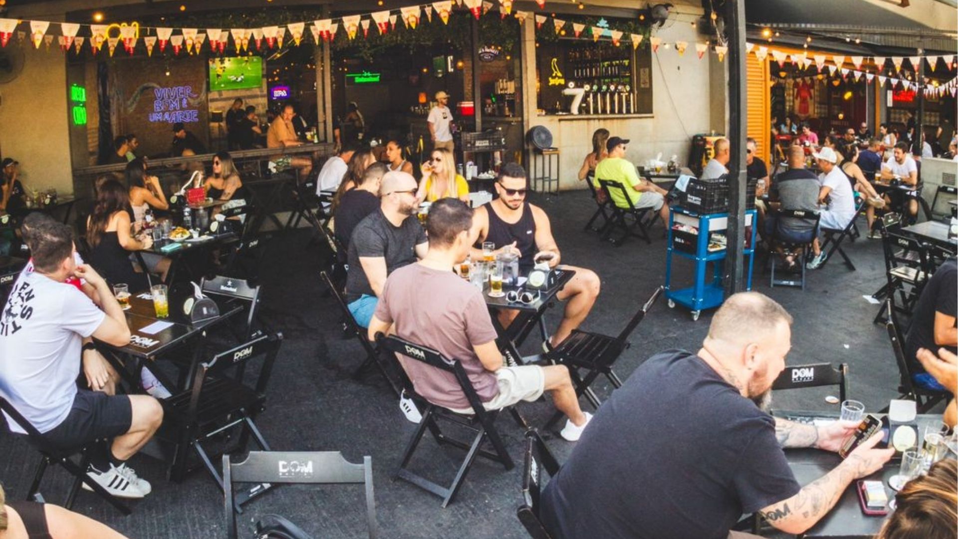 Bares e restaurantes da Região Metropolitana de Campinas criam 48 vagas em julho e acumulam 898 no ano