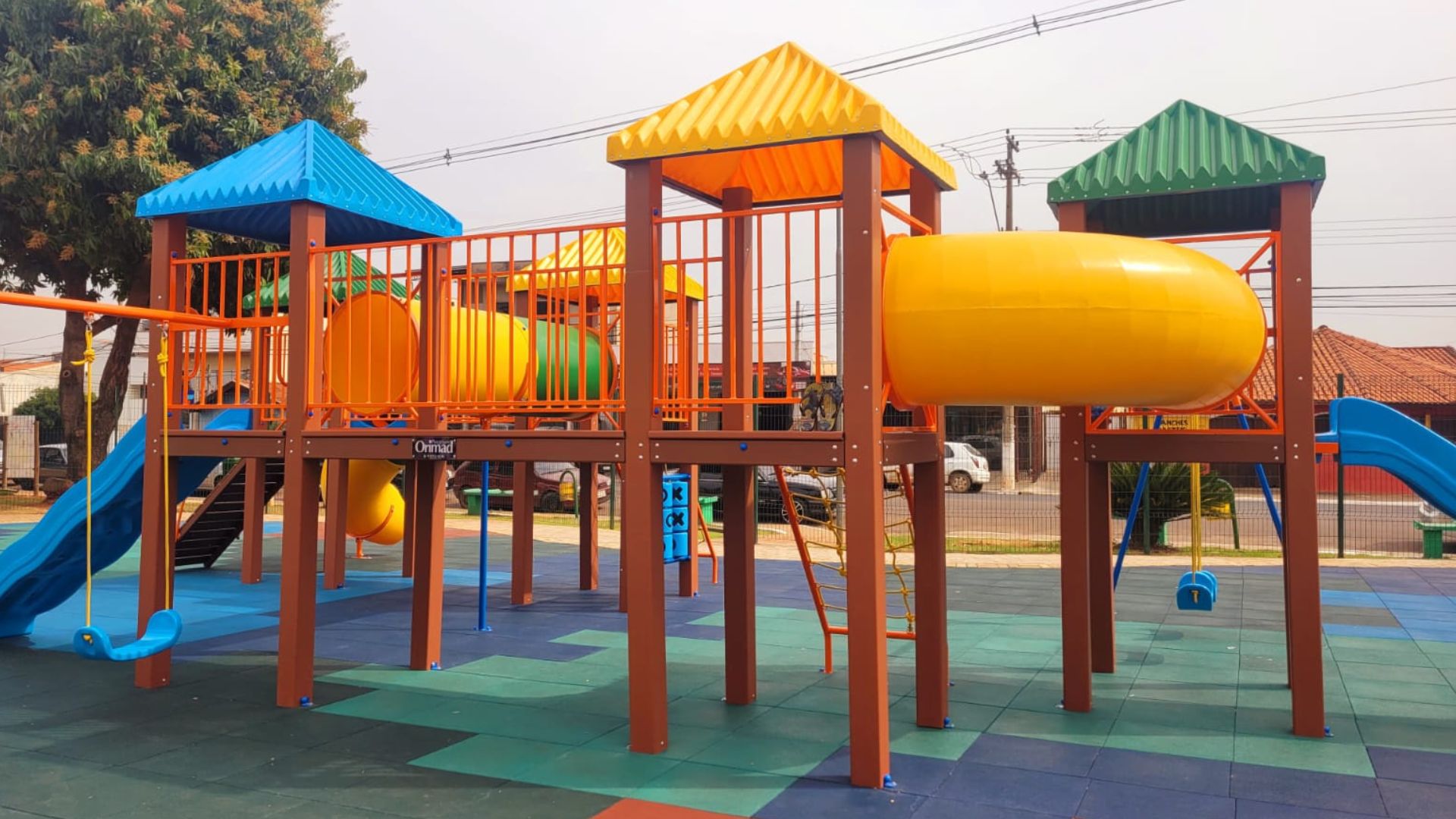 Prefeitura de Sumaré entrega novo parquinho e revitaliza Praça Anna Azenha Macarenko no Jardim Macarenko
