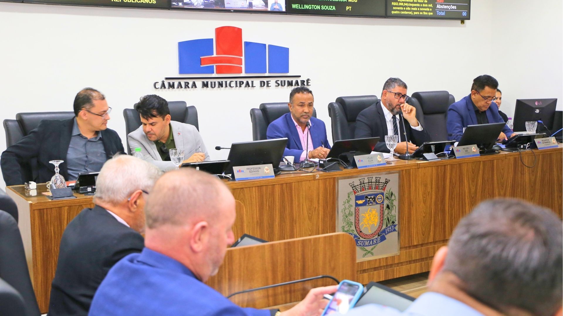 Aprovados em concurso de Sumaré protestam na Câmara Municipal