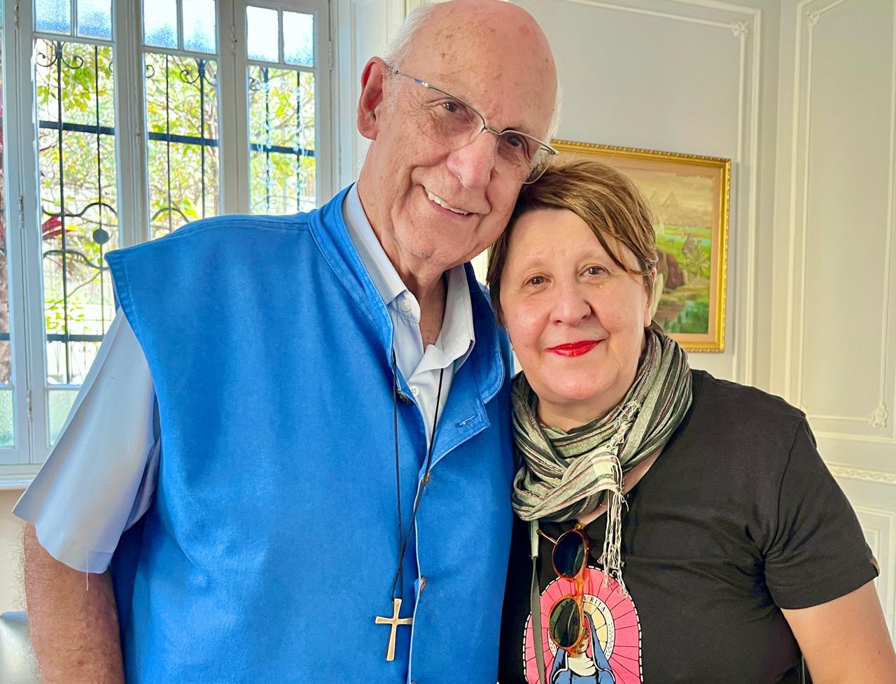 Padre Júlio Lancellotti abre a Segunda Mostra de Arte Híbrida da Cia da Hebe em Espírito Santo do Pinhal