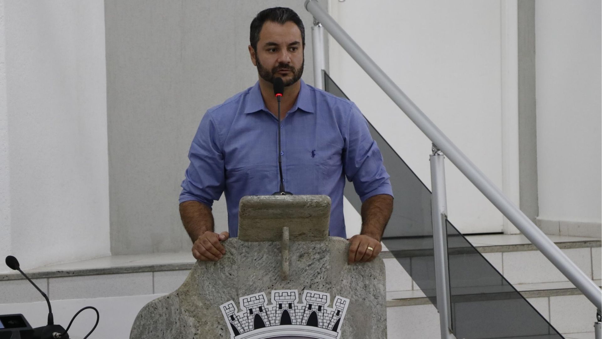 Vereador Bruno Leite protocola representação contra Sabesp no MP