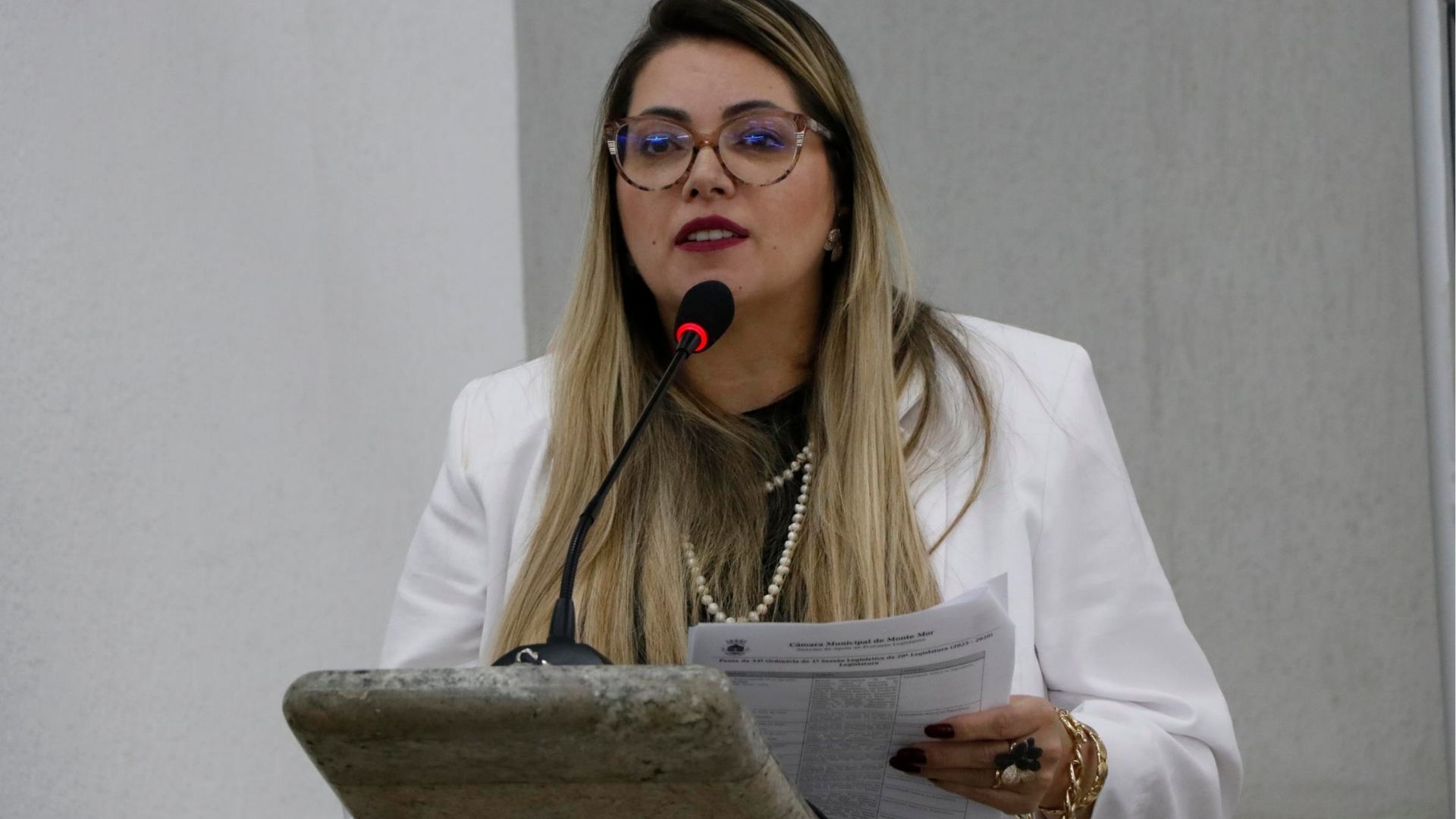 Vereadora Wal da Farmácia enfrenta Comissão Processante em Monte Mor