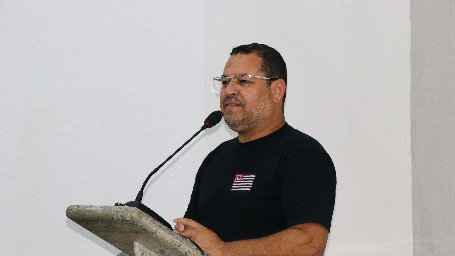 Josuel faz discurso na Câmara de Monte Mor e exclui vereadora de oposição